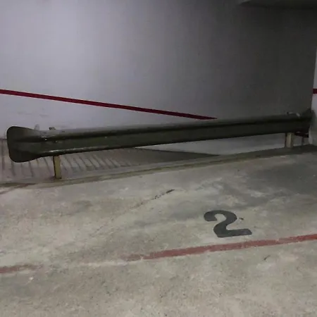 アパート Center ジローナ