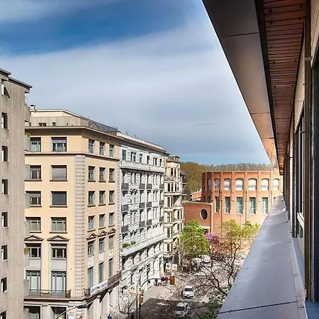 Center Апартаменты Жирона